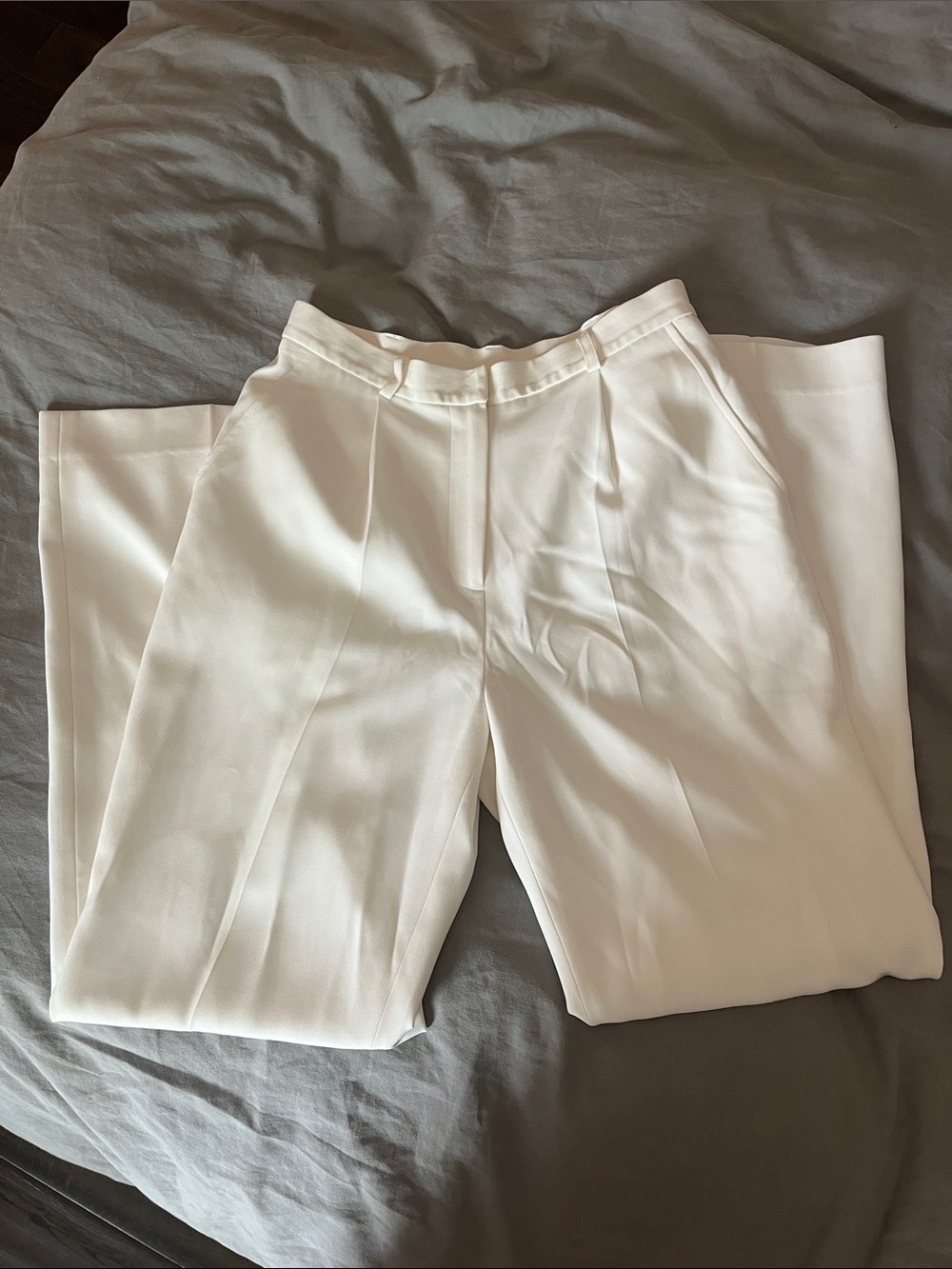 White High-Waist Pleated Trousers